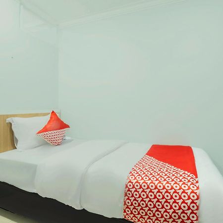 Oyo Living 2195 Al Jazeerah Residence Syariah Bandung Exteriör bild