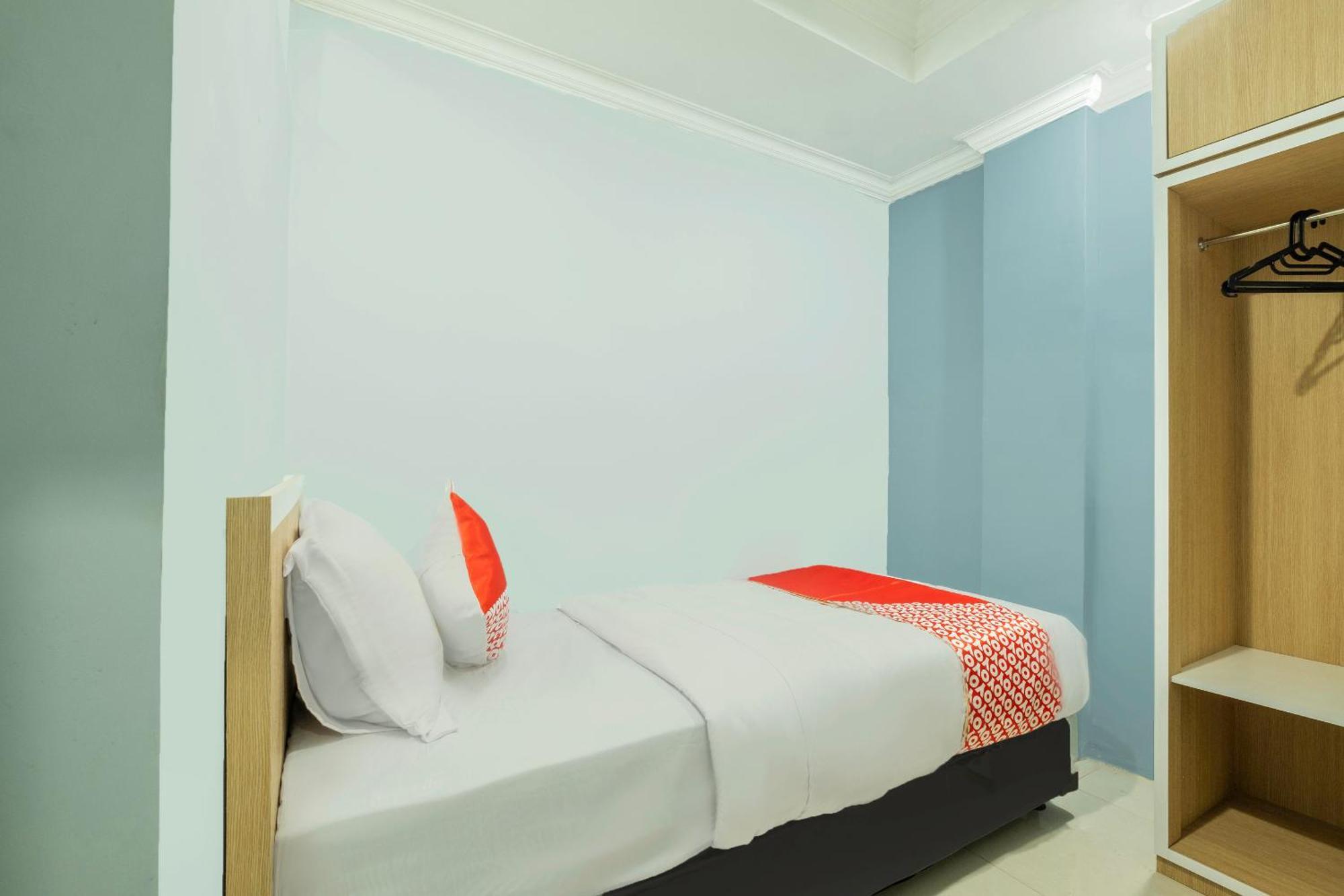 Oyo Living 2195 Al Jazeerah Residence Syariah Bandung Exteriör bild
